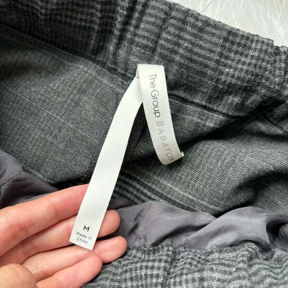 Aritzia Babaton Jimmy plaid skirt, size M - Picture 6 of 6